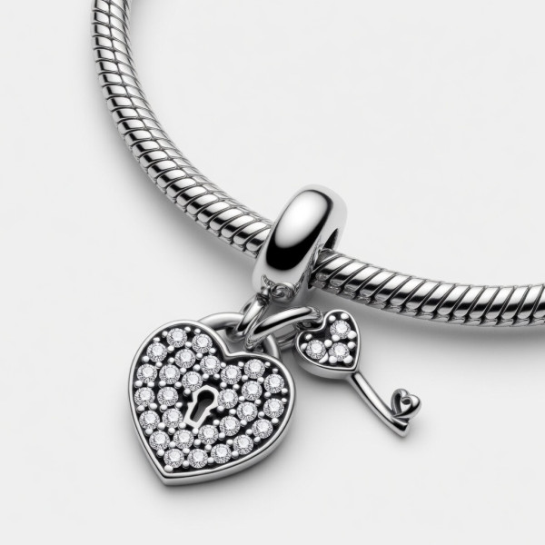 Charms serce z kluczem