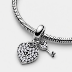Charms serce z kluczem